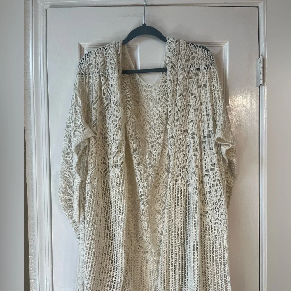 Cream Open-Knit Cover - Picture 2 of 5